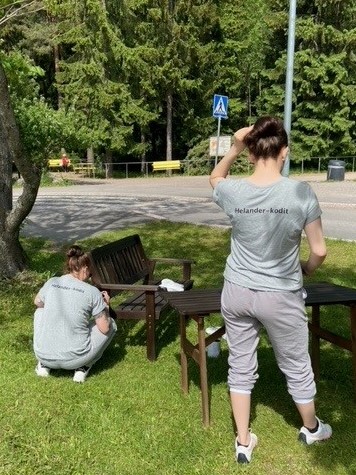 Maunulassa maalataan - Ilmari Helanderin Vanhusten säätiö - Helander-kodit