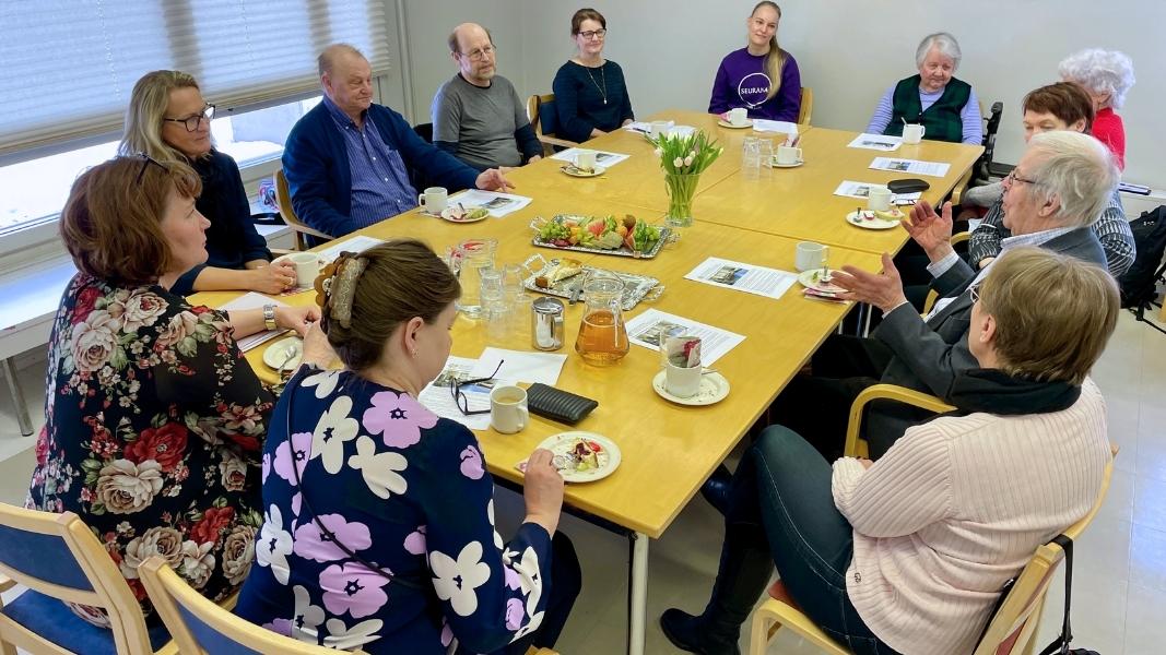 Vireä ja yhteisöllinen kaupunginosa on hyvä myös iäkkäille - Ilmari Helanderin Vanhusten säätiö - Helander-kodit